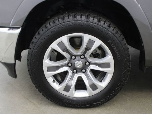 Used 2024 RAM 1500 Limited AWD/4WD image 32