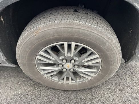 Certified 2025 Chevrolet Traverse LT image 5