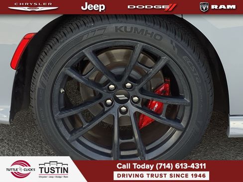 Used 2022 Dodge Charger Scat Pack w/ Dynamics Package RWD image 11