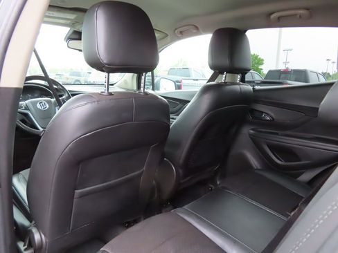 Used 2021 Buick Encore Preferred FWD image 10