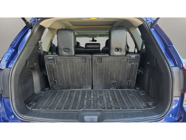 Used 2018 Nissan Pathfinder Platinum FWD image 16