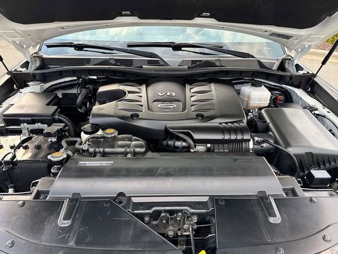Used 2023 Nissan Armada SV image 30