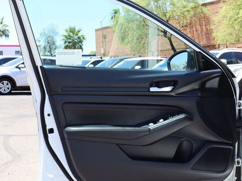 Used 2020 Nissan Altima 2.5 SR FWD image 36
