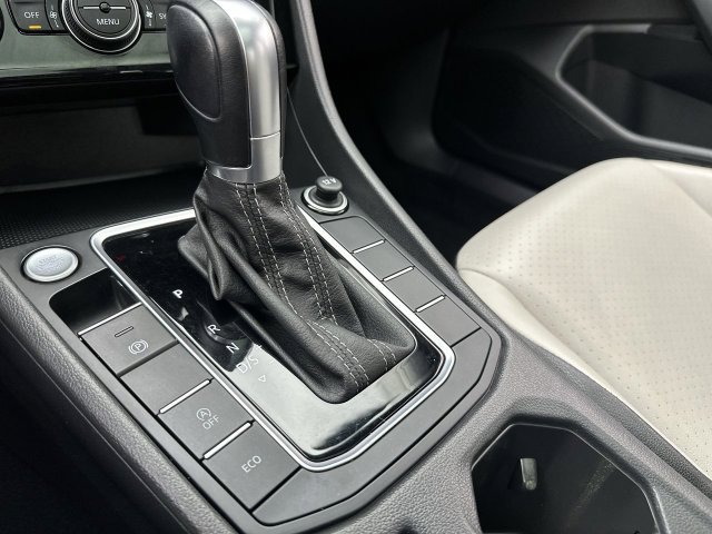 Used 2019 Volkswagen Jetta R-Line FWD image 19