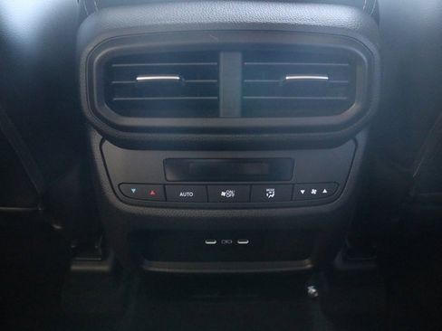 New 2025 Honda Pilot Touring image 31