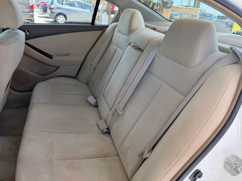 Used 2011 Nissan Altima 2.5 S w/ Convenience Pkg FWD image 11