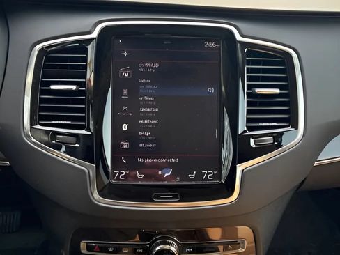 Used 2016 Volvo XC90 T6 Momentum AWD/4WD image 9