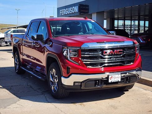 New 2026 GMC Sierra 1500 SLT image 2