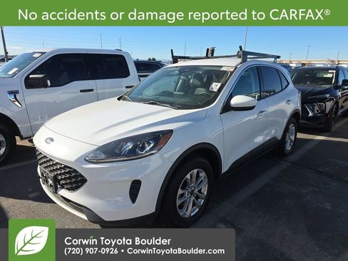 Used 2021 Ford Escape SE image 1