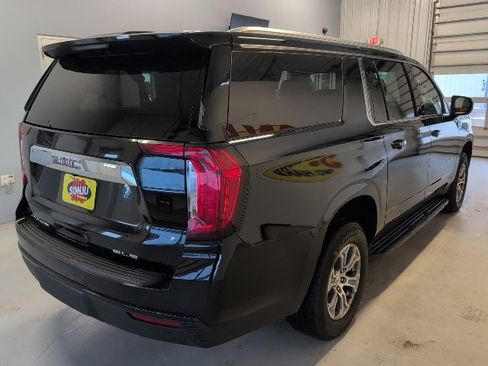 Used 2024 GMC Yukon XL SLE image 6