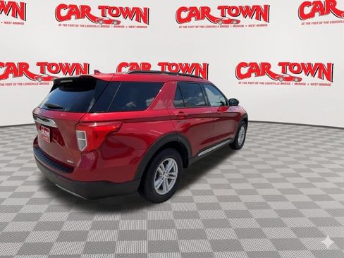 Used 2020 Ford Explorer XLT w/ Equipment Group 202A AWD/4WD image 8