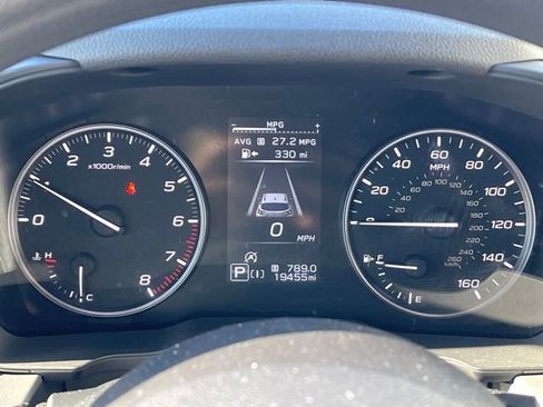 Certified 2025 Subaru Crosstrek 2.0i Premium image 9