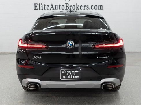 Used 2025 BMW X4 xDrive30i image 4