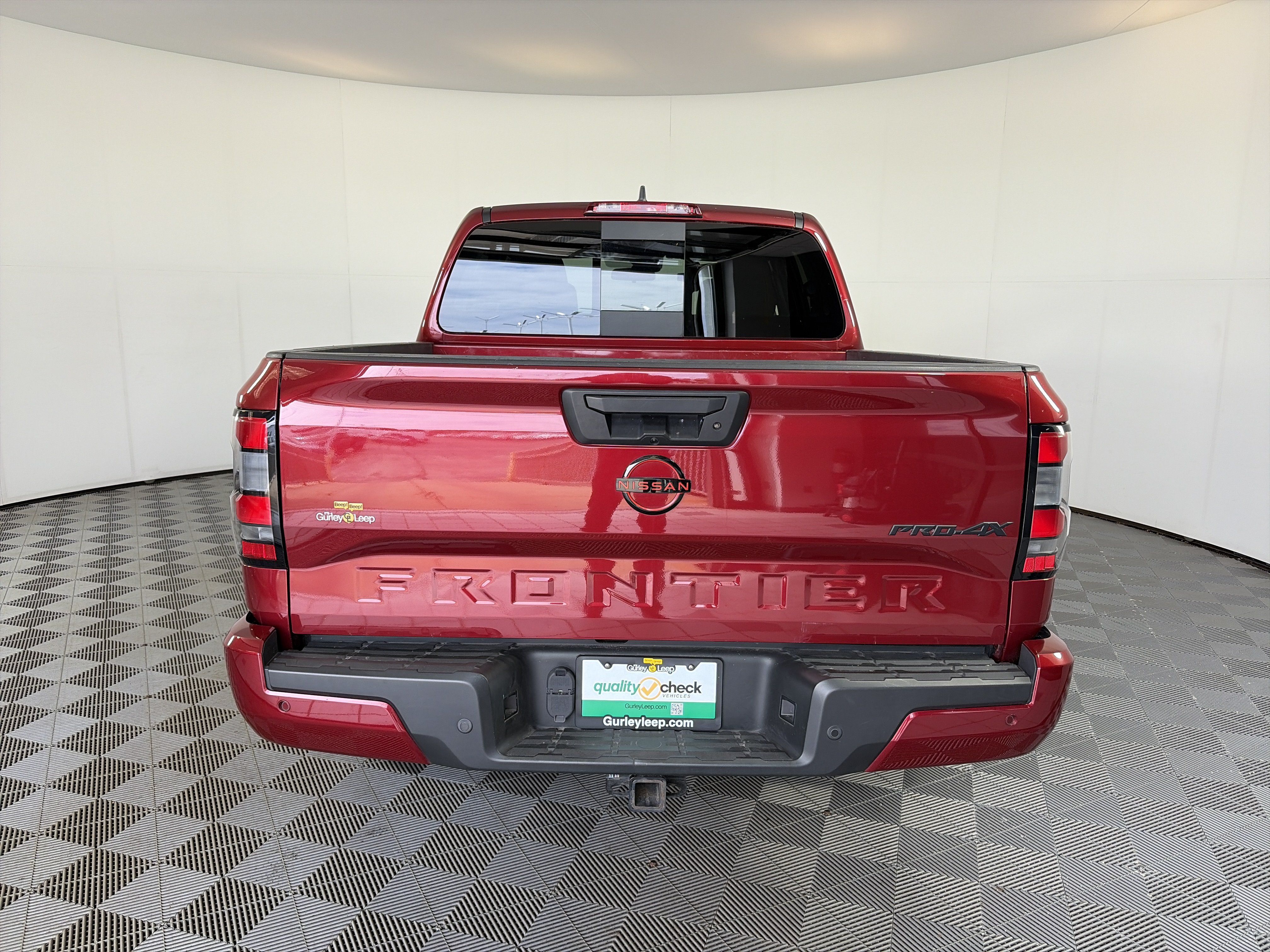 Used 2023 Nissan Frontier PRO-4X w/ Pro Convenience Package AWD/4WD image 6