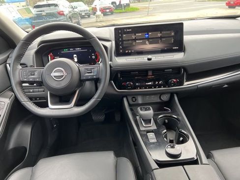 Used 2024 Nissan Rogue SL image 63