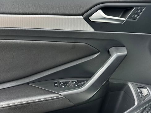 Used 2023 Volkswagen Jetta Sport image 10