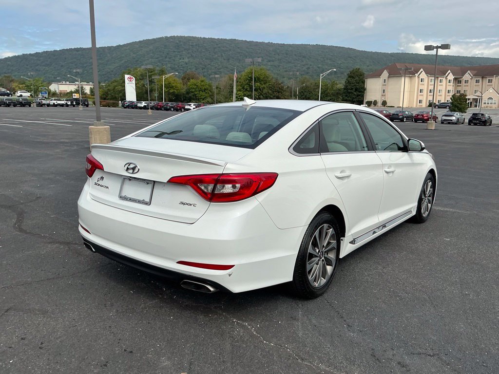 Used 2016 Hyundai Sonata Sport FWD image 7