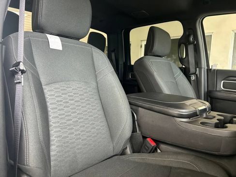 Used 2025 RAM 2500 Big Horn AWD/4WD image 27