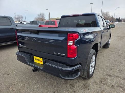Used 2022 Chevrolet Silverado 1500 Custom AWD/4WD image 9