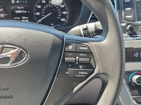 Used 2016 Hyundai Sonata SE FWD image 16
