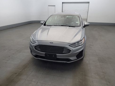 Used 2020 Ford Fusion SE AWD/4WD image 15