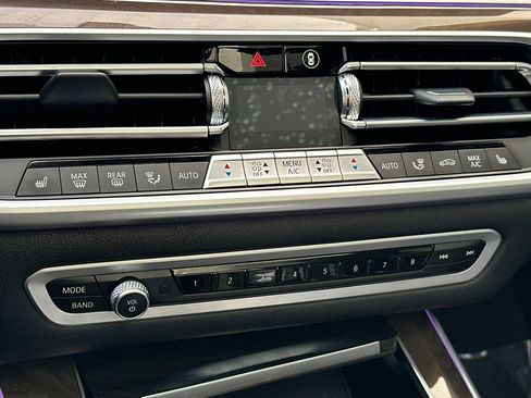 Used 2022 BMW X5 xDrive40i w/ Climate Comfort Package image 23