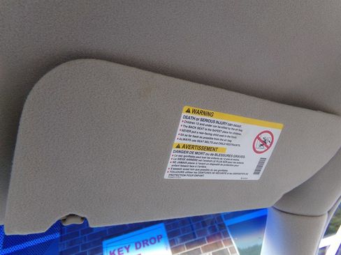 Used 2003 Cadillac De Ville Sedan w/ Comfort & Convenience Package image 45