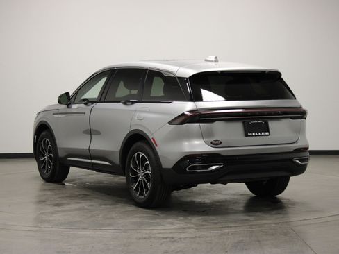 Used 2026 Lincoln Nautilus Premier w/ Equipment Group 102A AWD/4WD image 6