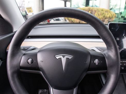 Used 2021 Tesla Model Y Long Range image 13