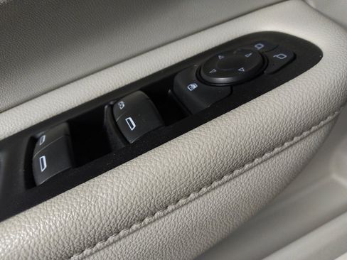 Used 2019 GMC Terrain Denali w/ Advanced Safety Package FWD image 27