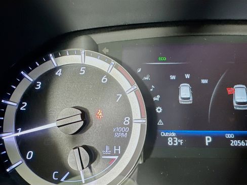 Certified 2024 Toyota Highlander XLE image 19