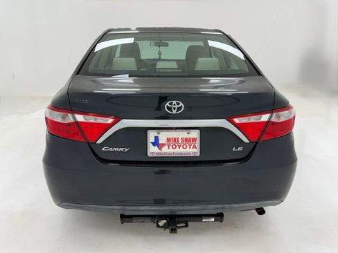 Used 2015 Toyota Camry LE FWD image 19