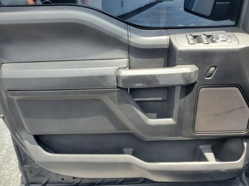 Used 2017 Ford F150 XL w/ Equipment Group 101A Mid RWD image 11