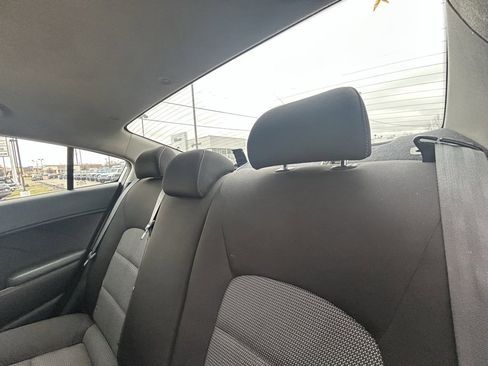 Used 2018 Kia Forte LX image 26