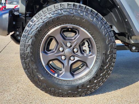 Used 2023 Jeep Gladiator Rubicon w/ Trailer Tow Package image 20