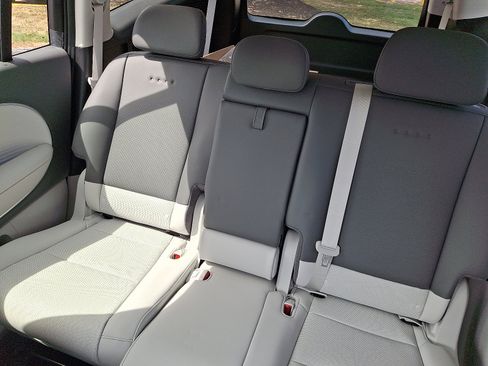 New 2026 Hyundai Ioniq 9 SEL image 12