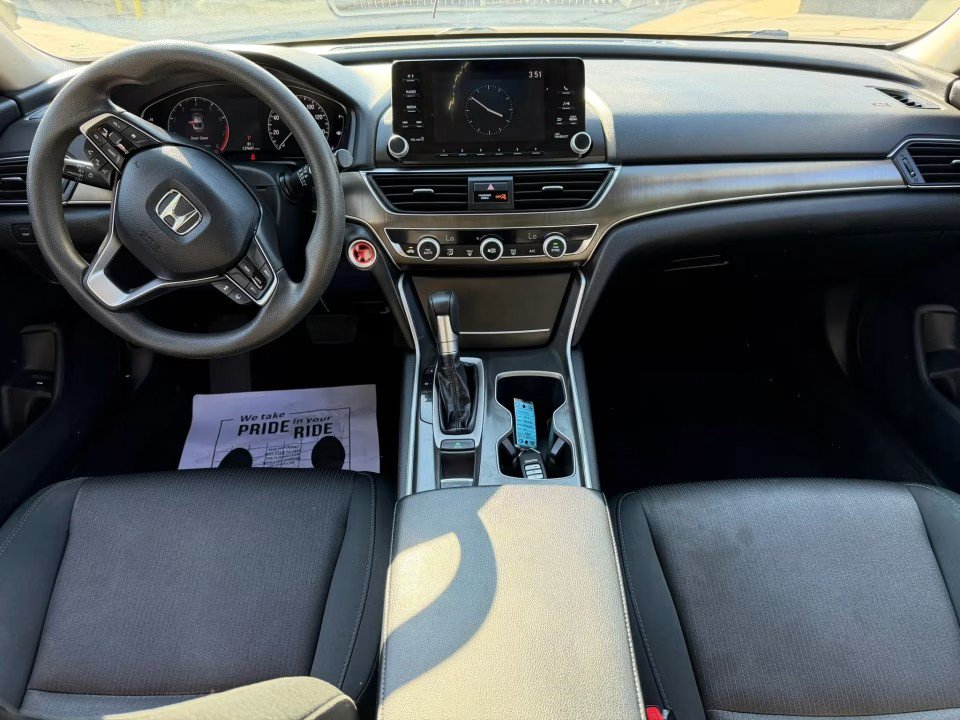 Used 2018 Honda Accord LX image 18