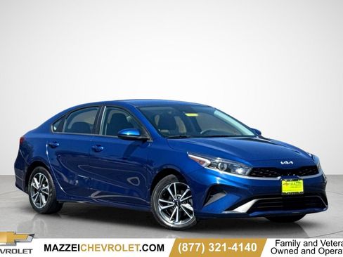 Used 2023 Kia Forte LXS FWD image 1