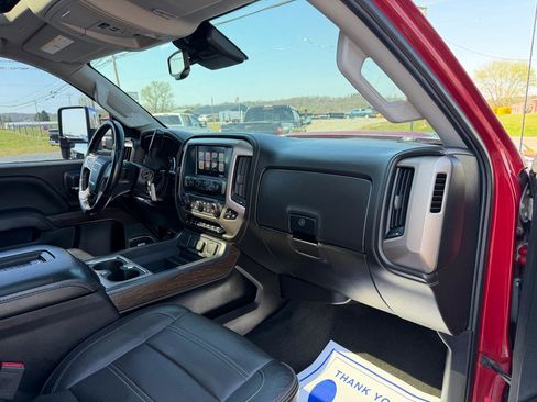 Used 2018 GMC Sierra 3500 Denali w/ Duramax Plus Package image 21