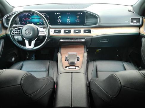 Used 2020 Mercedes-Benz GLS 450 4MATIC image 3