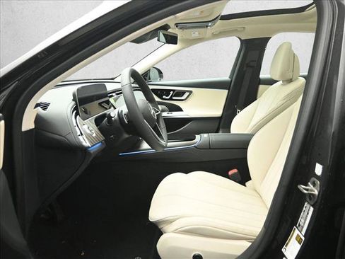 New 2026 Mercedes-Benz E 450 4MATIC Sedan image 8