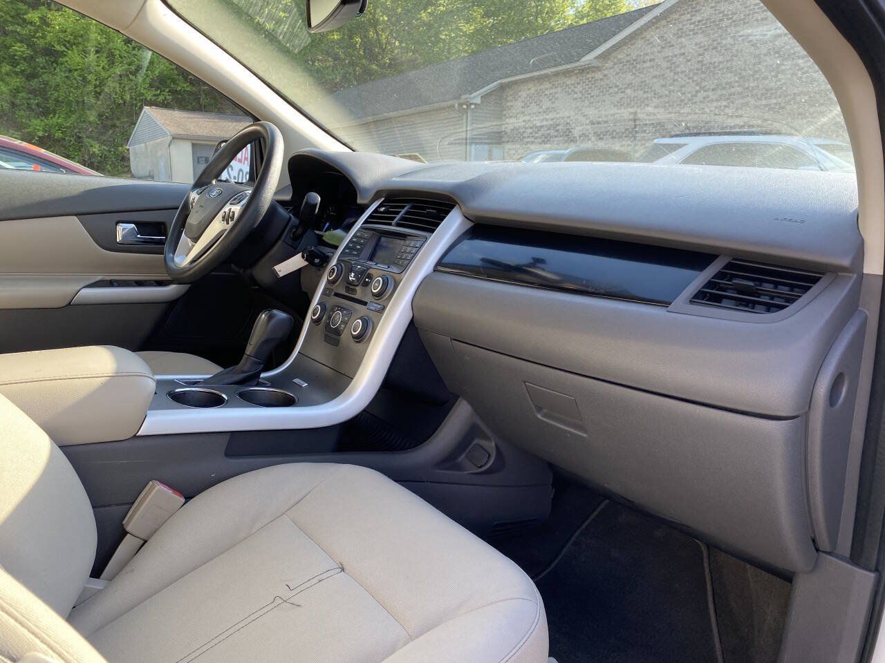 Used 2013 Ford Edge SE FWD image 17