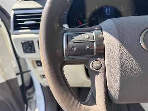 Used 2018 Lexus GX 460 Premium w/ Premium Package AWD/4WD image 16