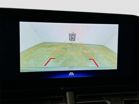 Used 2025 Chevrolet Trax RS w/ Driver Confidence Package image 11