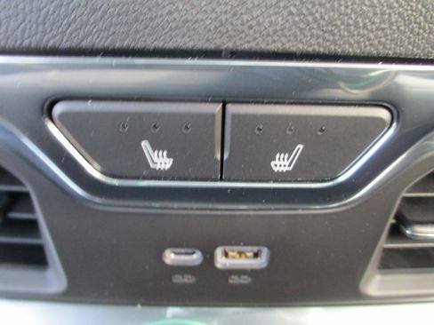 New 2026 GMC Sierra 1500 SLT w/ SLT Convenience Package image 13