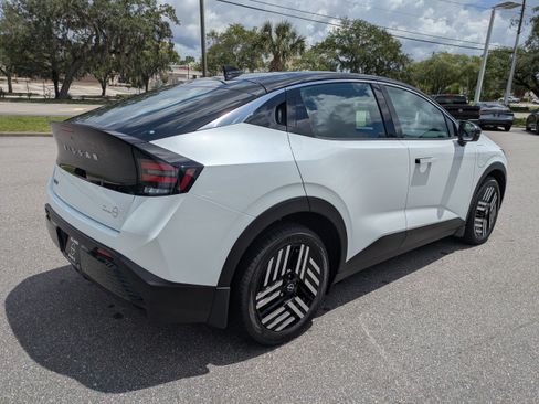 New 2026 Nissan Leaf SV+ w/ Floor Mat Package (SV+) FWD image 4