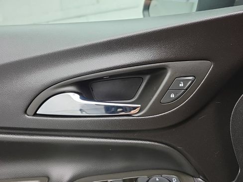 Used 2023 Chevrolet Equinox LT AWD/4WD image 21