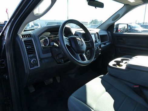 Used 2017 RAM 1500 Express image 21