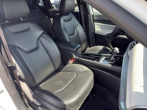 Certified 2025 Jeep Compass Limited AWD/4WD image 13