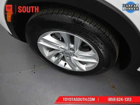 Used 2025 Buick Envista Preferred w/ Convenience II Package image 37